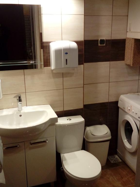 Euro Hostel คราคูฟ ภายนอก รูปภาพ
